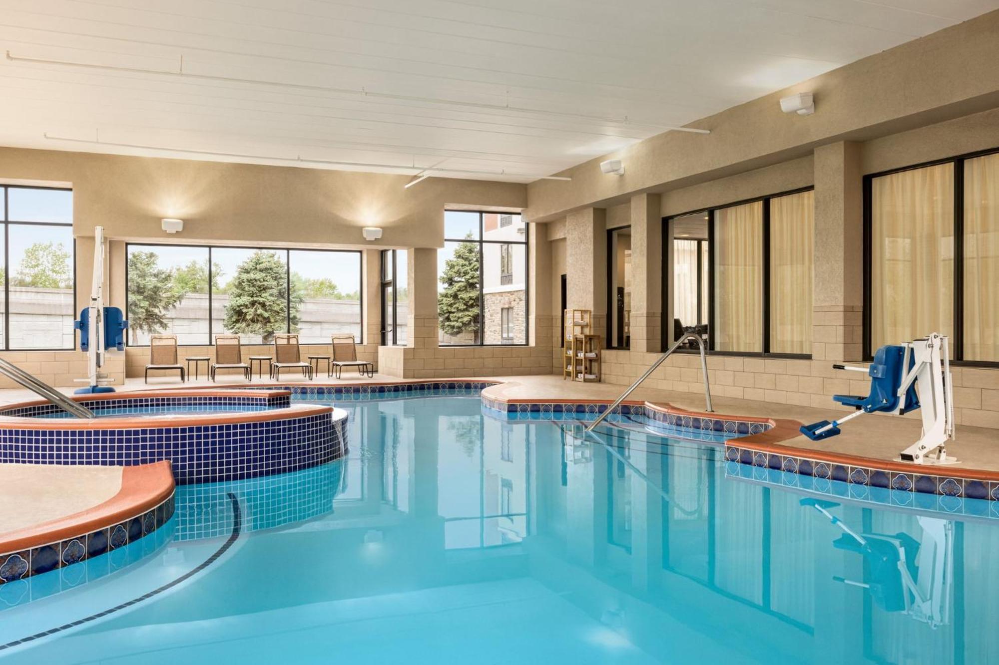 Holiday Inn Express Hotel & Suites Indianapolis W - Airport Area By Ihg Екстер'єр фото