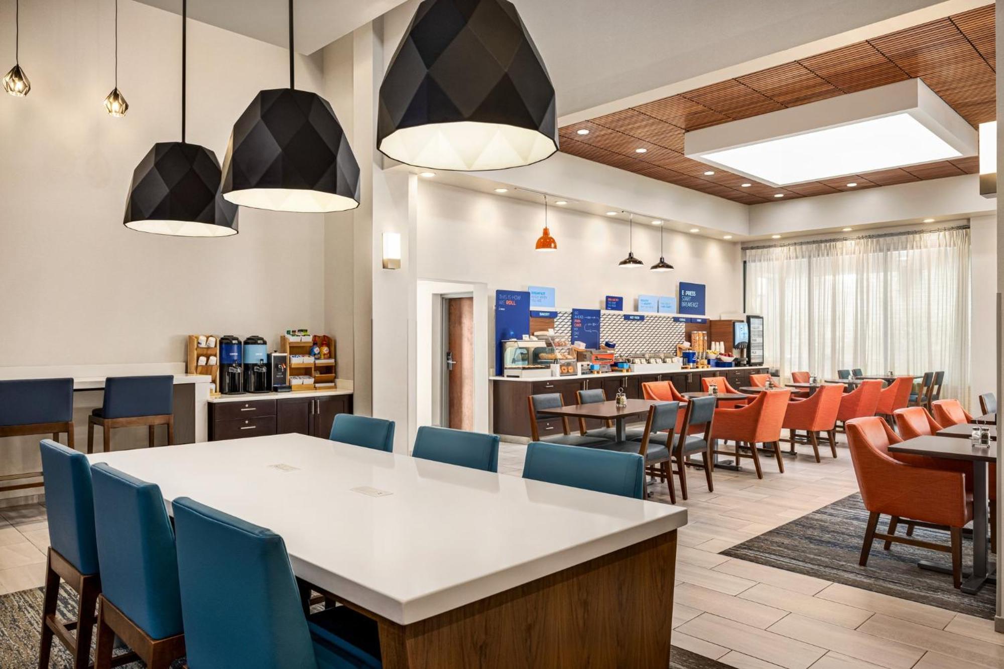 Holiday Inn Express Hotel & Suites Indianapolis W - Airport Area By Ihg Екстер'єр фото